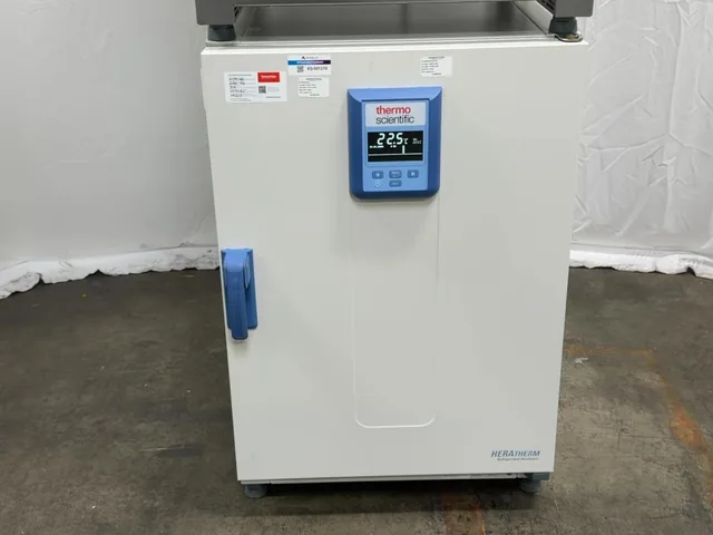 Thermo Fisher Scientific (Thermo Electron Led Gmbh) HeraTherm Refrigerated Incubator IMP180