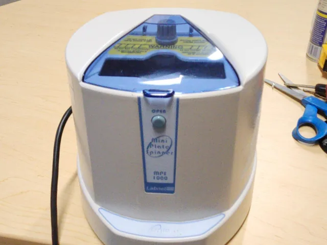 Labnet C1000 Mini Plate Spinner Centrifuge 2500 RPM