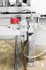 R-Tech Feeders 15-110AC-FC-B-H-CS Vibratory Bowl Feeder with Hopper