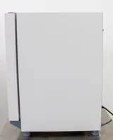 VWR Incubator Gr Con 2.6CF Gravity Convection, Ambient +5 to 75 C, Used