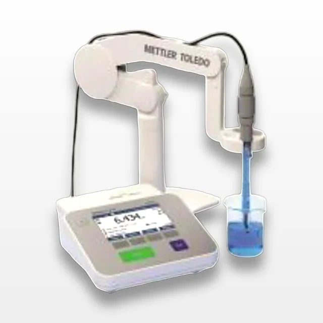 Mettler Toledo SC S220-K Benchtop pH/Ion Meter Kit with Accessories