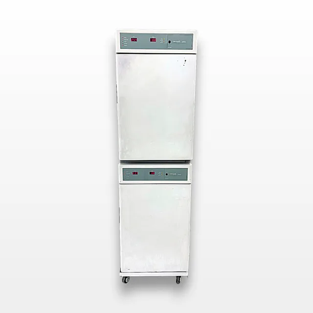 VWR 2450 Shel Lab Dual Stack Water Jacketed Lab CO2 Incubator