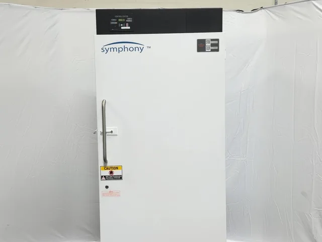 VWR SCPMF-3020 Commercial Freezer 115V R404a Refrigerant