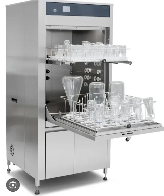 Getinge 1400 LXP Ultima Laboratory Glassware Washer, Dual Drying System