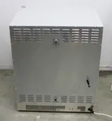 Kendro B12 Lab Incubator Ambient +5 to +70C 131L with 3 Shelves