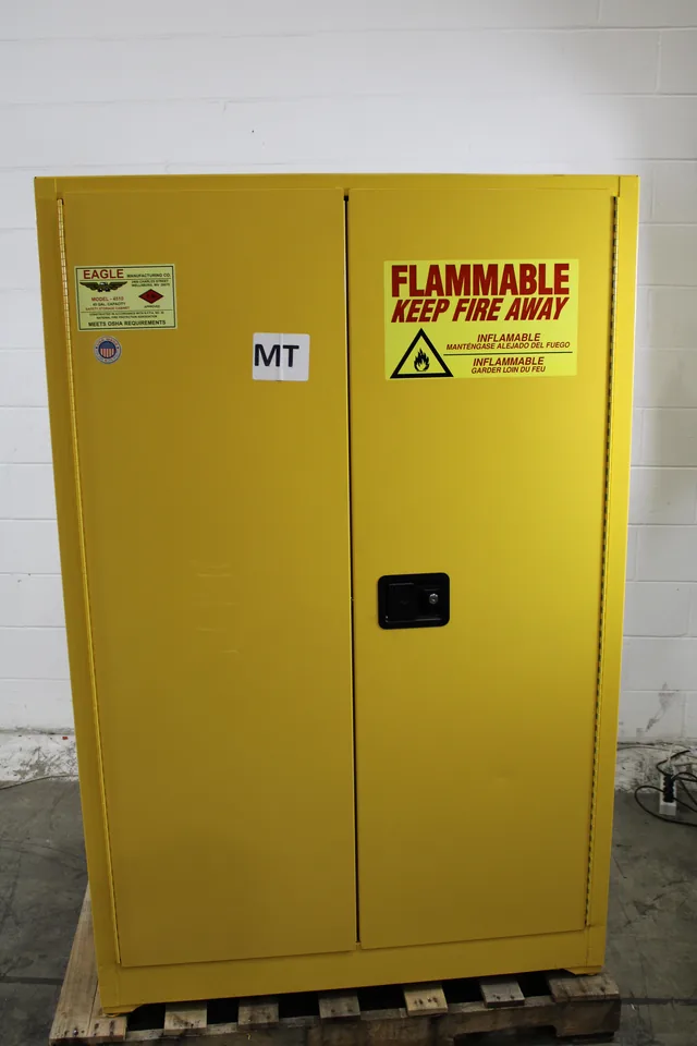 Eagle Manufacturing 4510 45 Gallon Flammable Liquid Safety Storage Cabinet