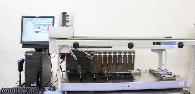 Perkin Elmer Janus AJL8001 Liquid Handler Includes Computer/Software