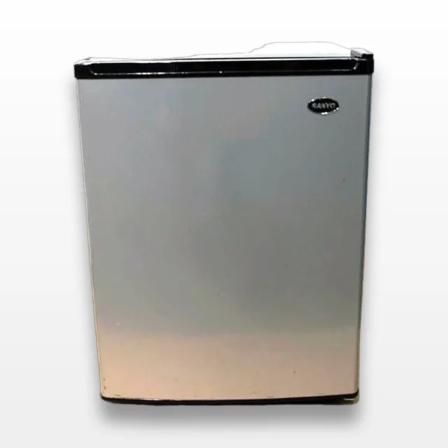 Sanyo sanyo 1 Compact Refrigerator 2.5 cu. ft. with Platinum Door
