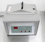 VWR Scientific 1225 Digital Heated Water Bath 6L with Temp Control