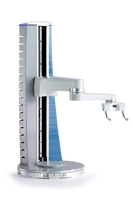 Thermo Spinnaker S02182 Microplate Mover Robotics Automation Turnkey Unit