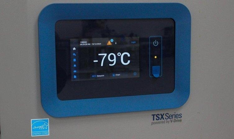 Thermo TSX70086A Freezer Ultra Low -86C Reliable Cryogenic Storage