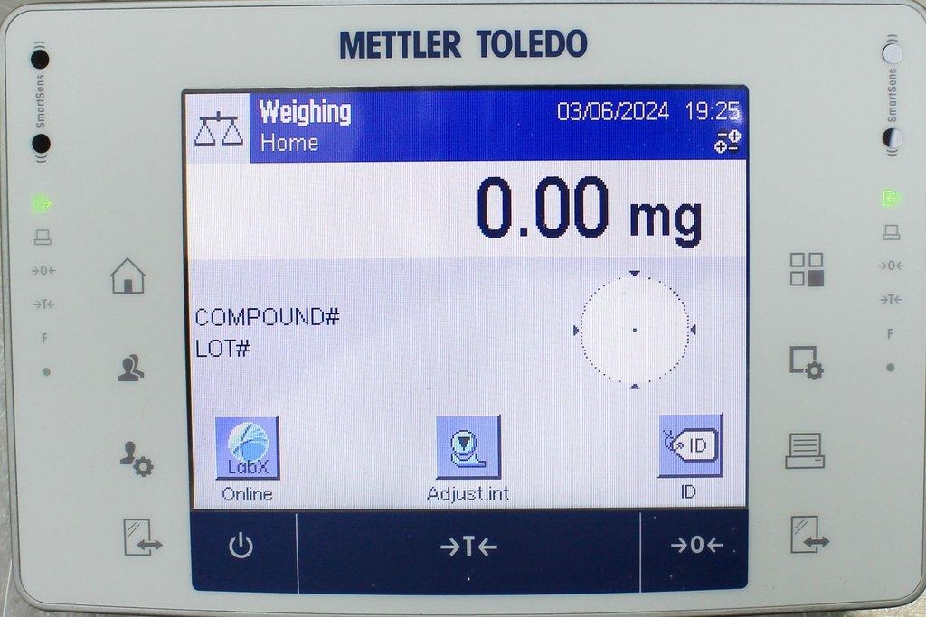 Mettler Toledo XPE205 Balance Analytical 220g Capacity 0.01mg Readability Lab Use