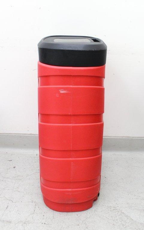 N/A CA900 Roto-Molded Shipping Case on Wheels with Storage, Very Good Condition