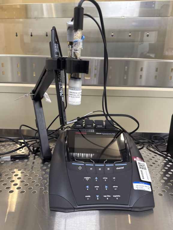 Thermo Orion VersaStar Pro Meter Conductivity Monitoring Precise Lab Analytics