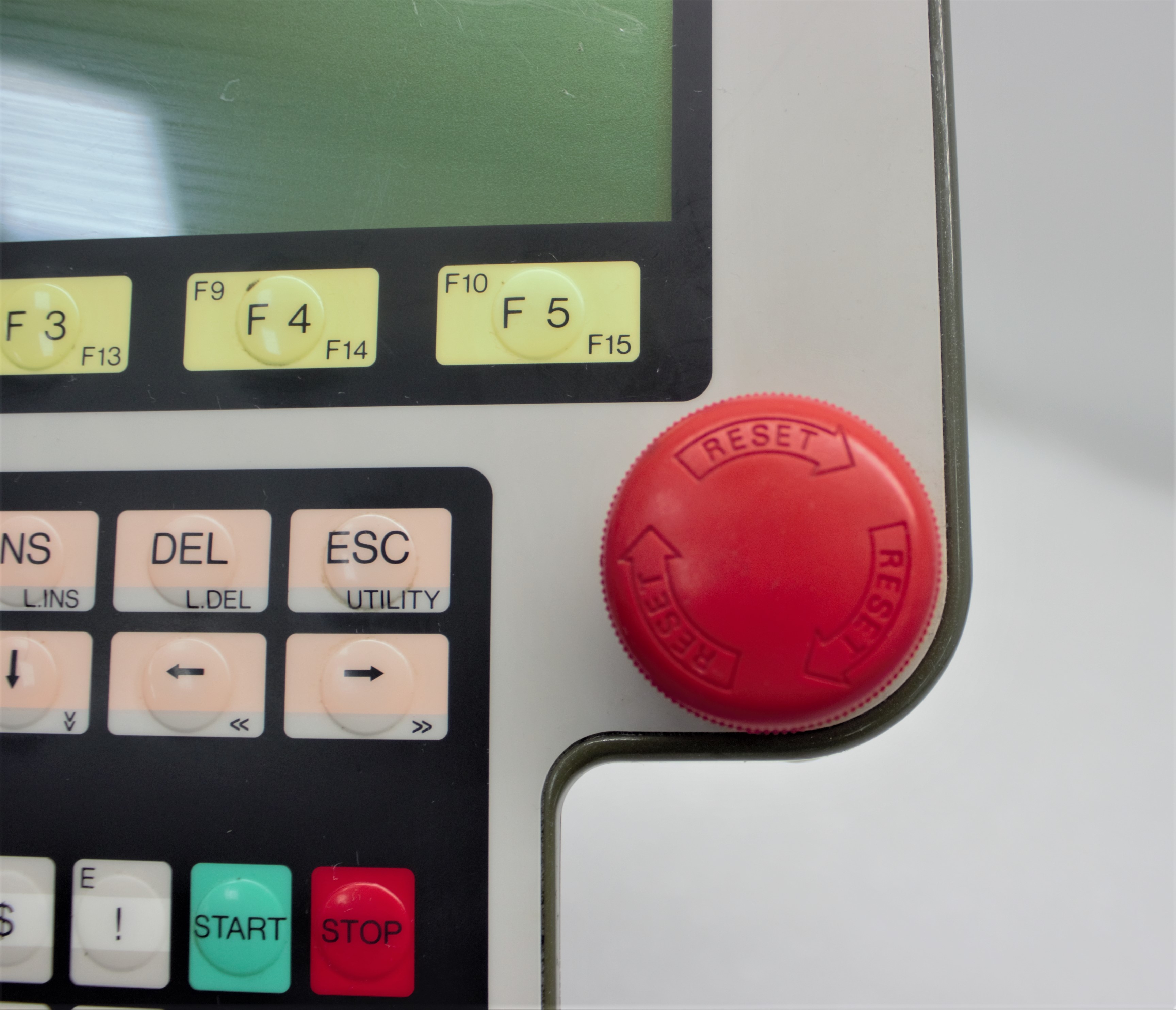 Yamaha MPB-121 Robot Controller Teaching Pendant - Industrial Control Unit