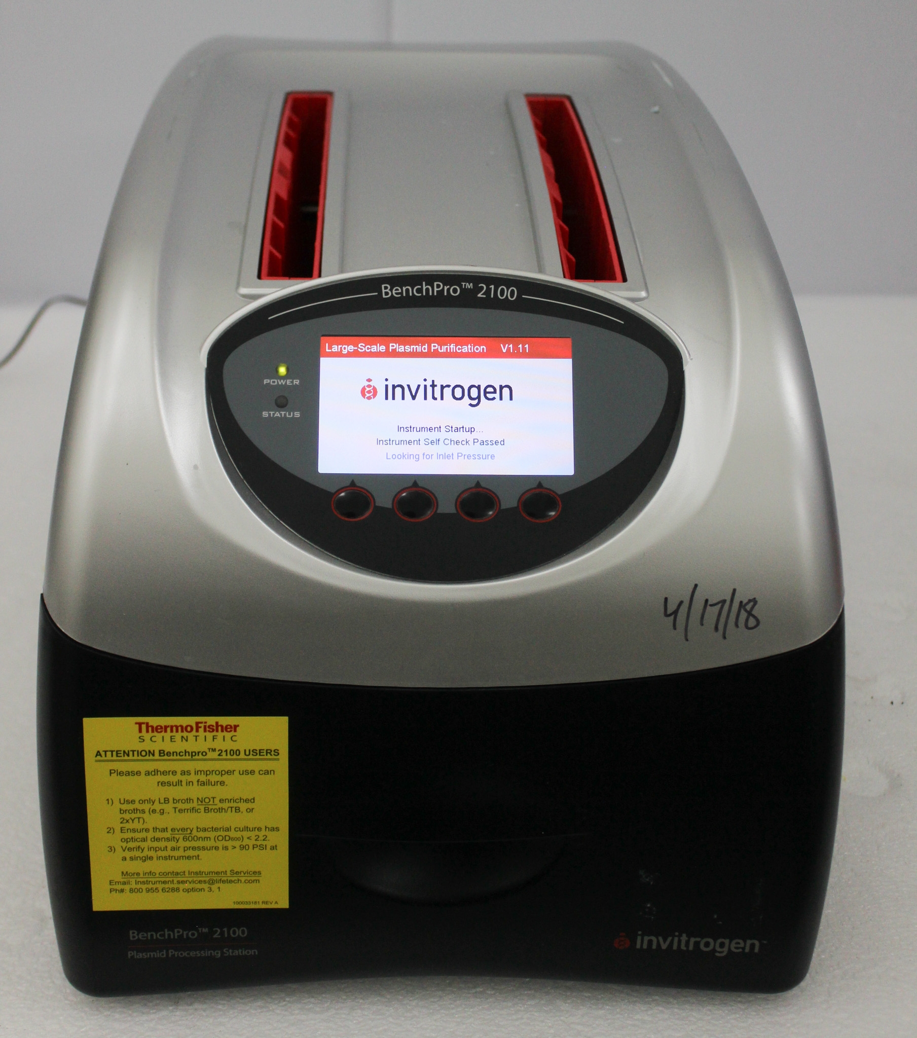 Invitrogen BenchPro 2100 DNA Purification System Automated Large-Scale