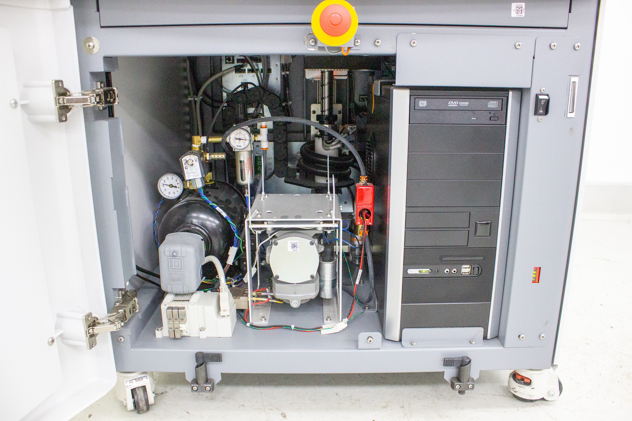 Siemens VersaCell X3 Cell Analyzer with Computer Needs Repair, Parts