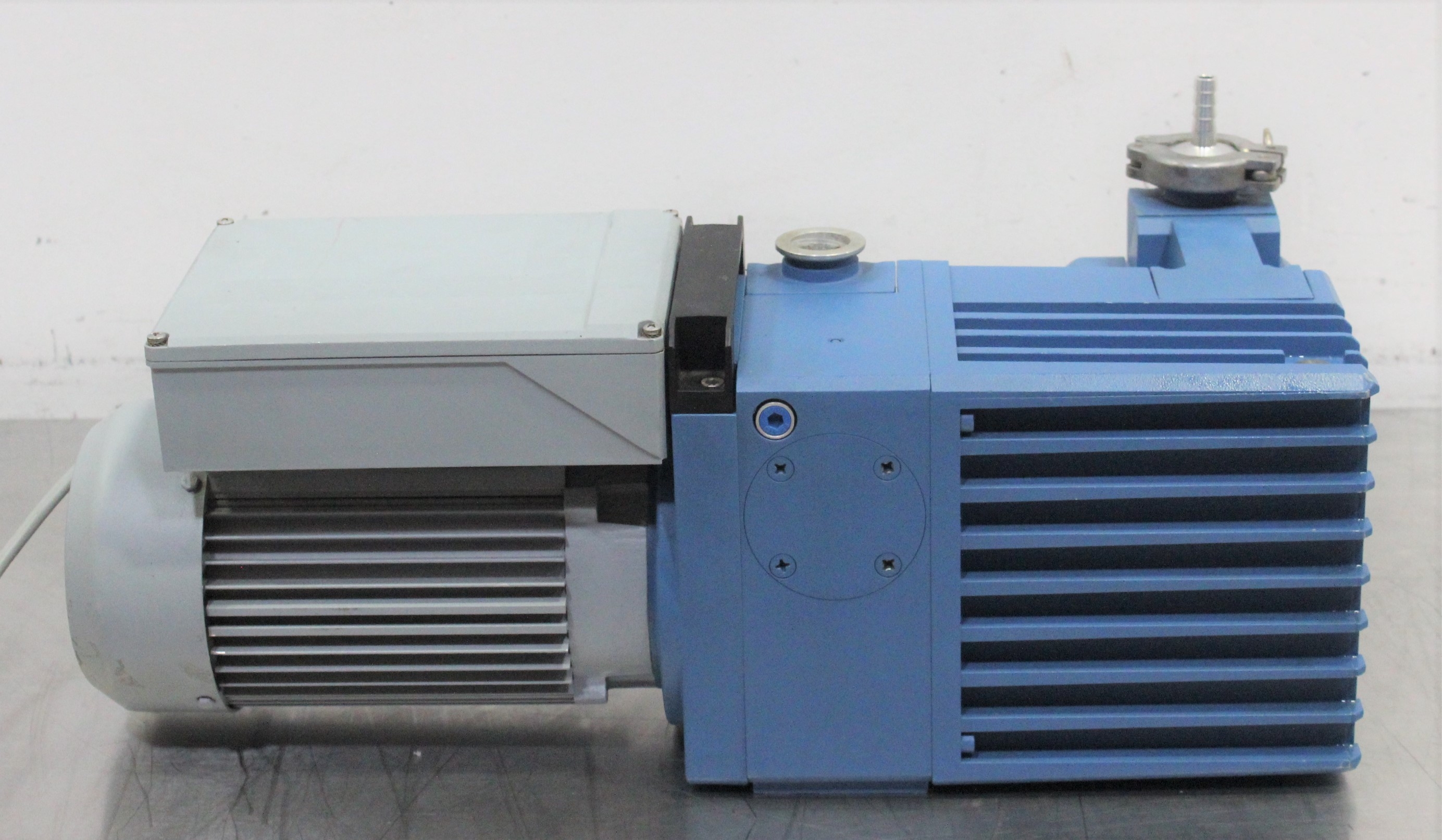 Vacuubrand RZ16 Rotary Vane Vacuum Pump, 11.2 CFM, Turnkey, Used