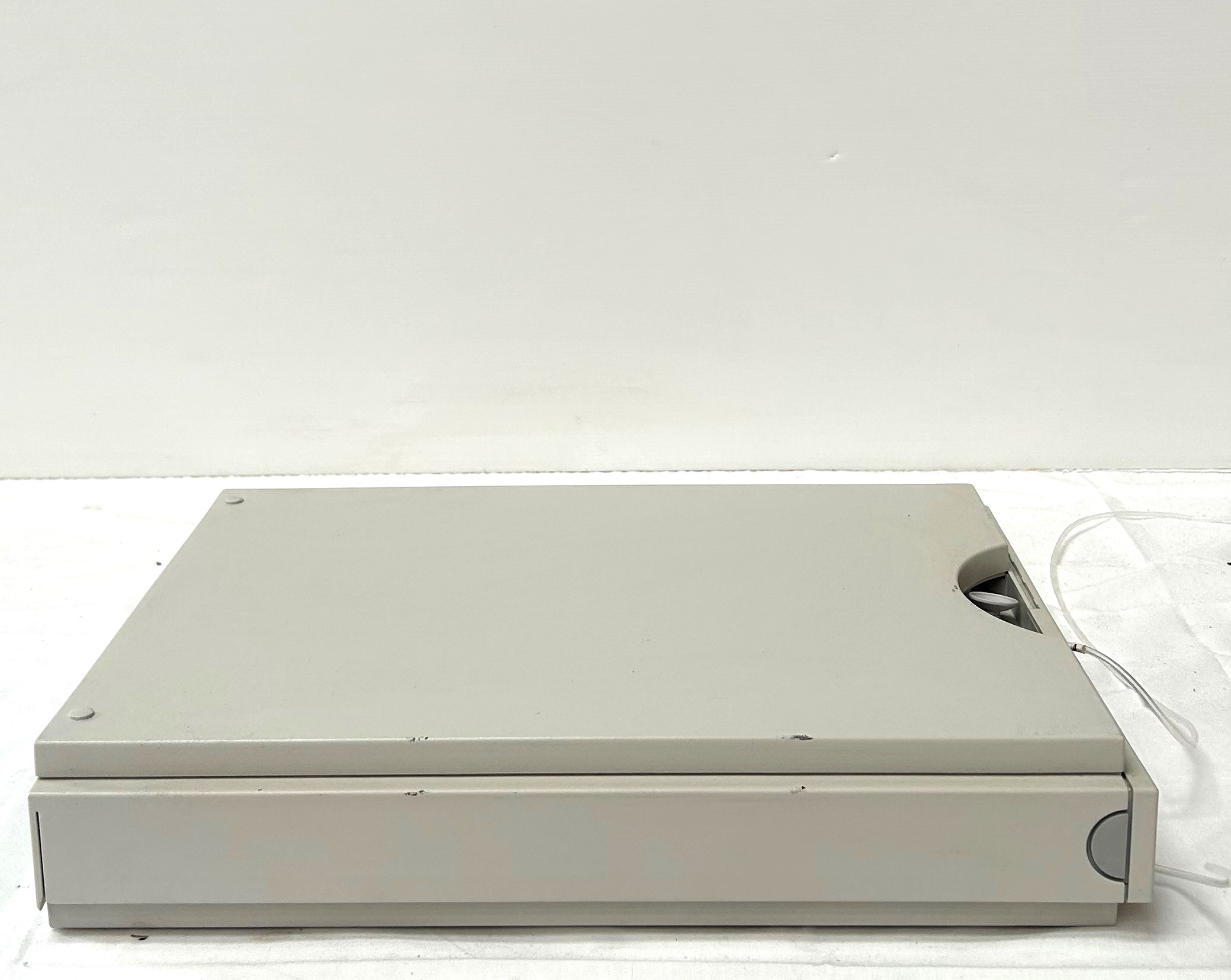 Agilent G1379A Lab Solvent Degasser for HPLC 1100 Series Vacuum Technology