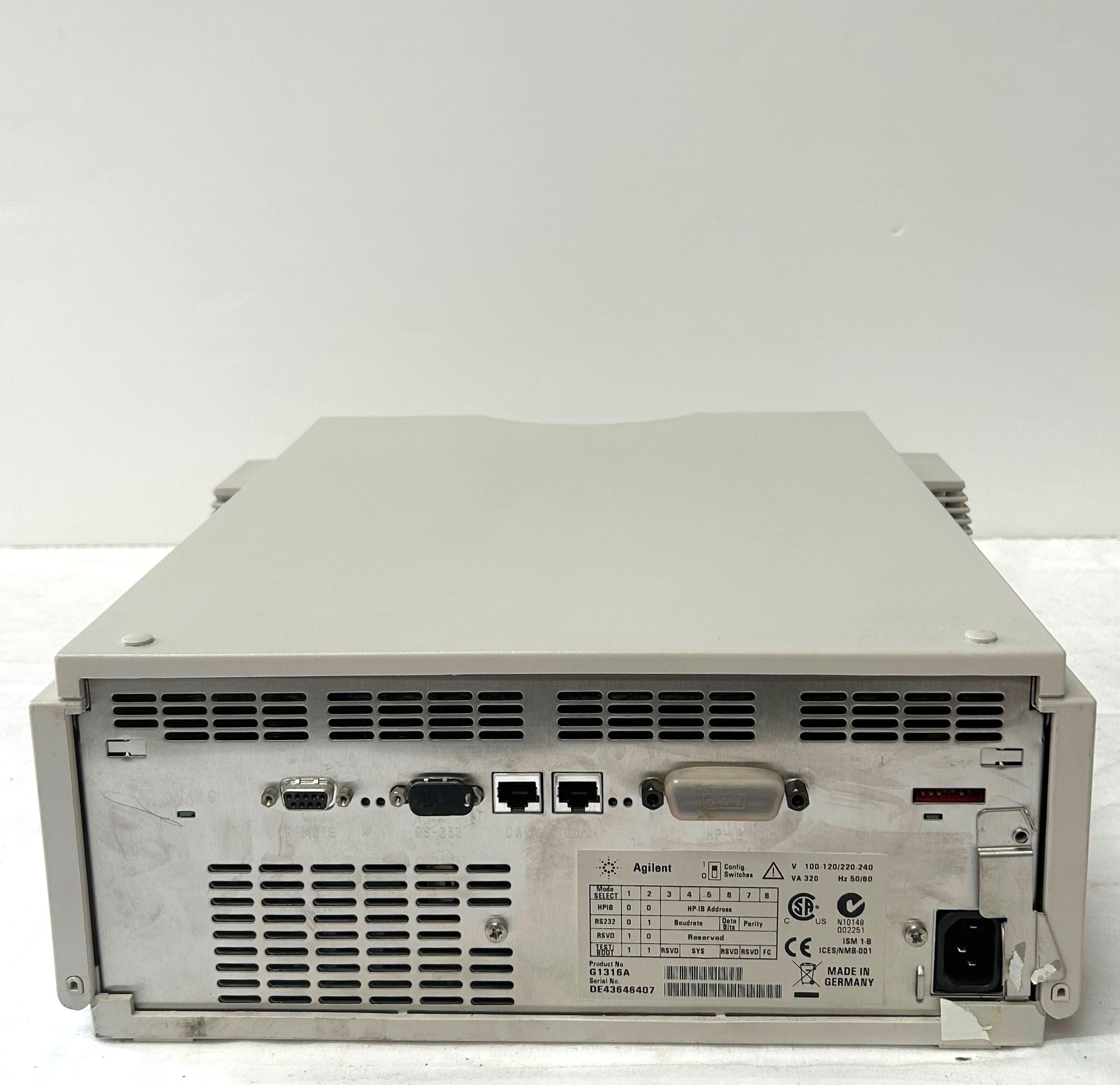 グラ Agilent G1316A Column Oven HPLC Thermostatted 10 to 80C Capacity