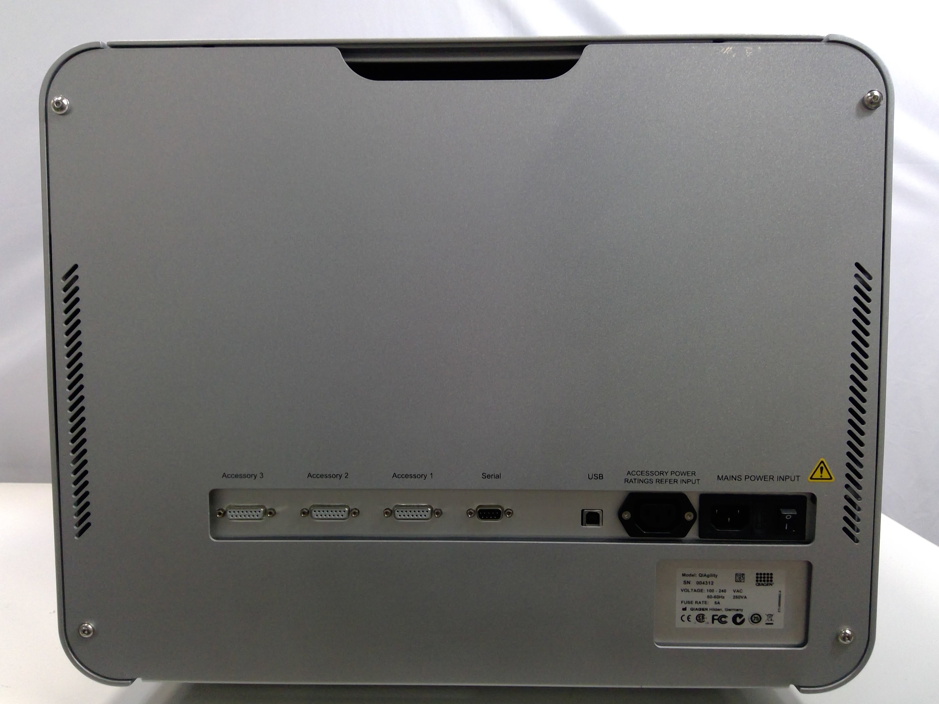 Qiagen QIAgility Benchtop PCR Setup Instrument for Tube and Plate Formats
