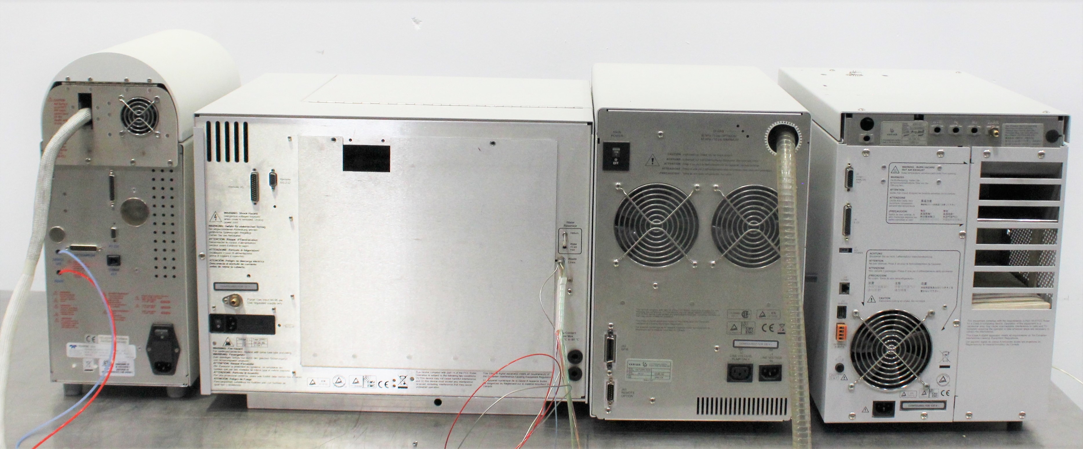 Varian 240-MS 431-GC Gas Chromatograph MS/MS GC Detector Used Functional