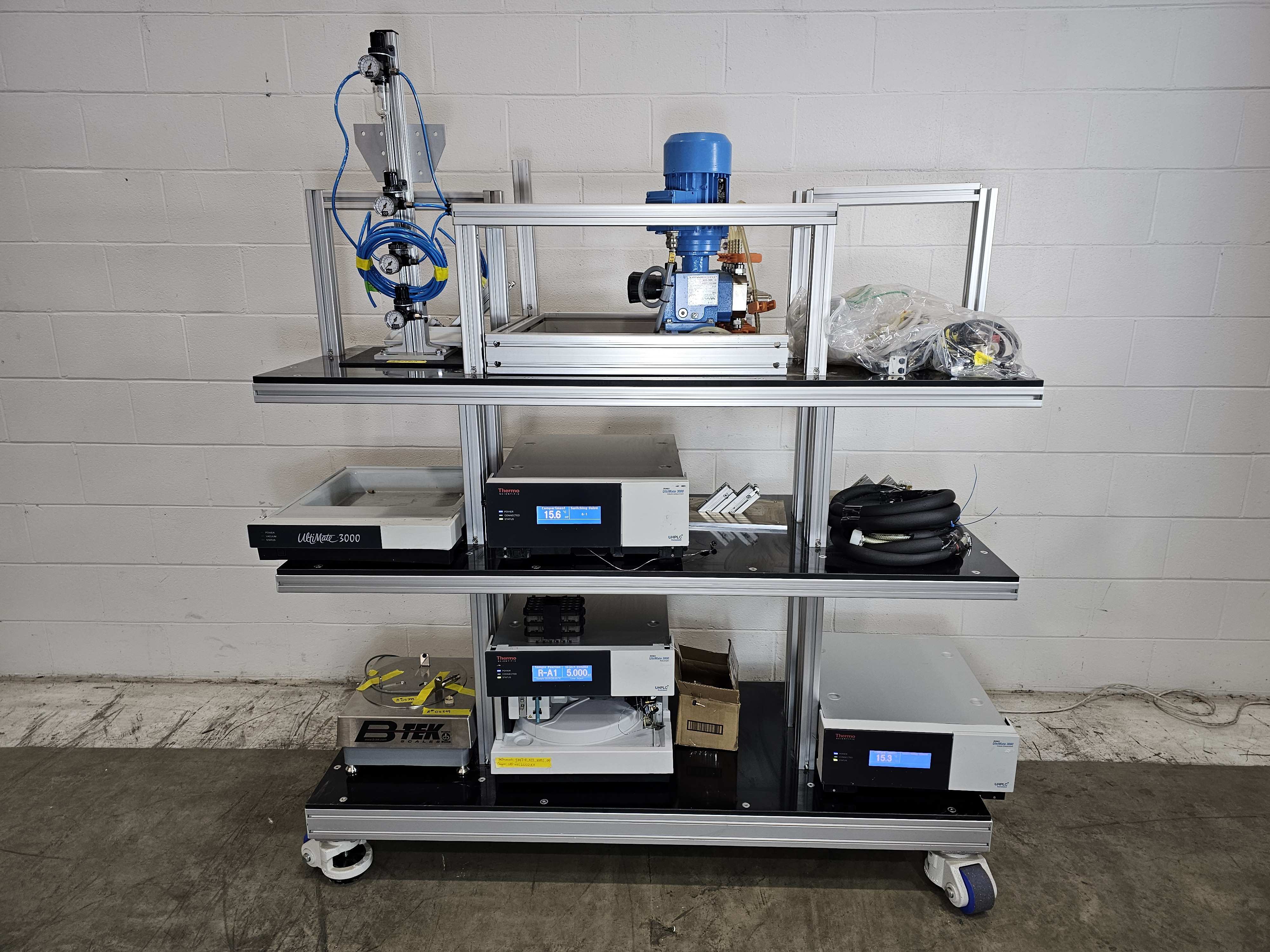 Thermo UltiMate 3000 HPLC System Reliable Analytical Performance