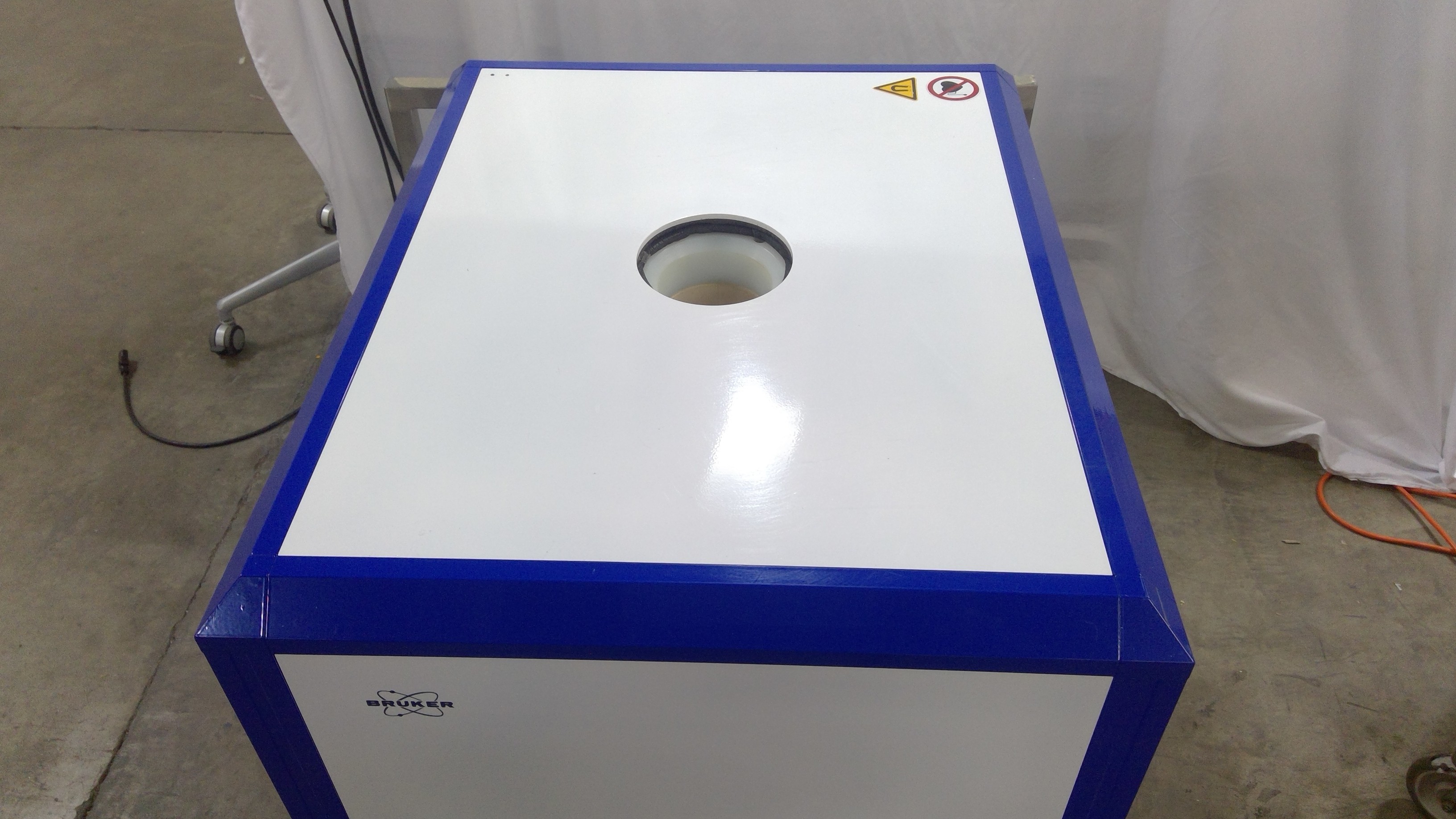 Bruker MQ10 NMR Analyzer with Power Cord - Used, Cosmetic Wear
