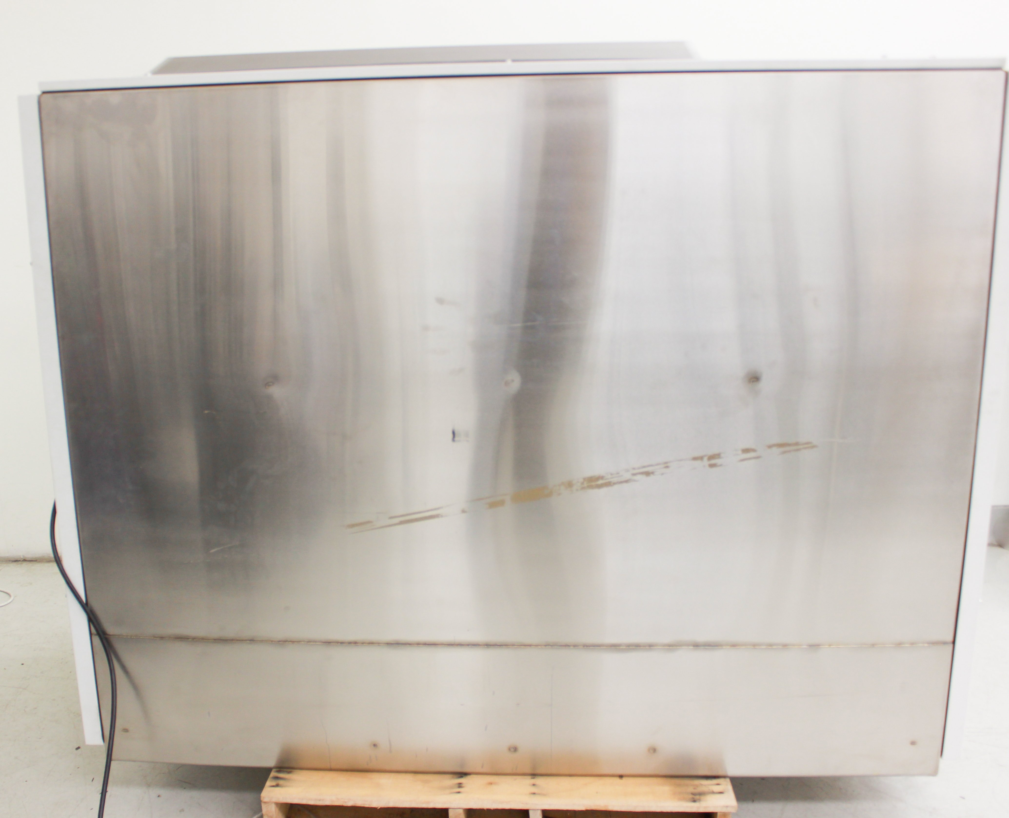 Baker SG603 Class II A2 Biosafety Cabinet, Vertical Laminar Flow, HEPA Filter