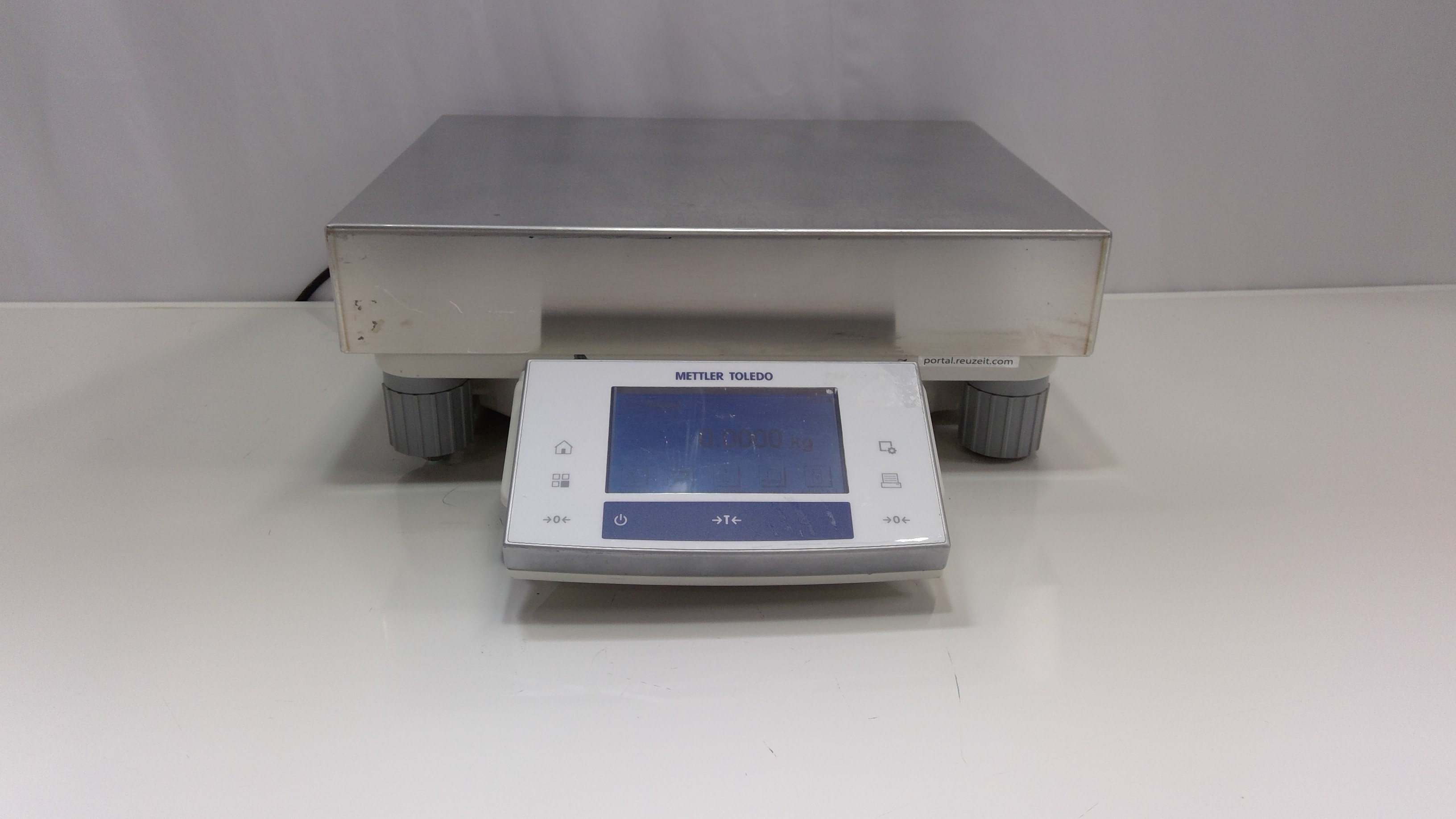 Mettler Toledo XS32001L Precision Balance 32,100g Capacity 120V