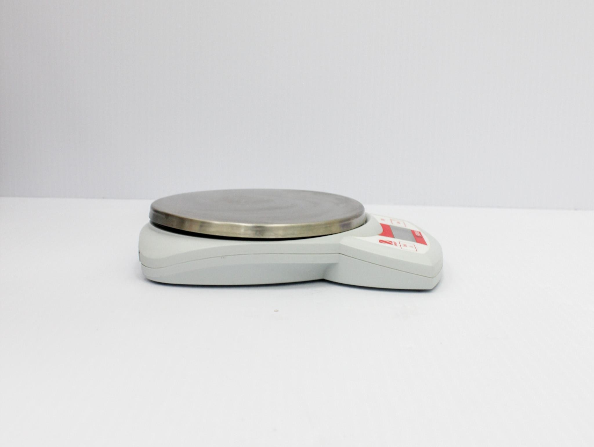 Ohaus CS 200 Bench Scale - Compact and Precise, Ideal for Versatile Applications