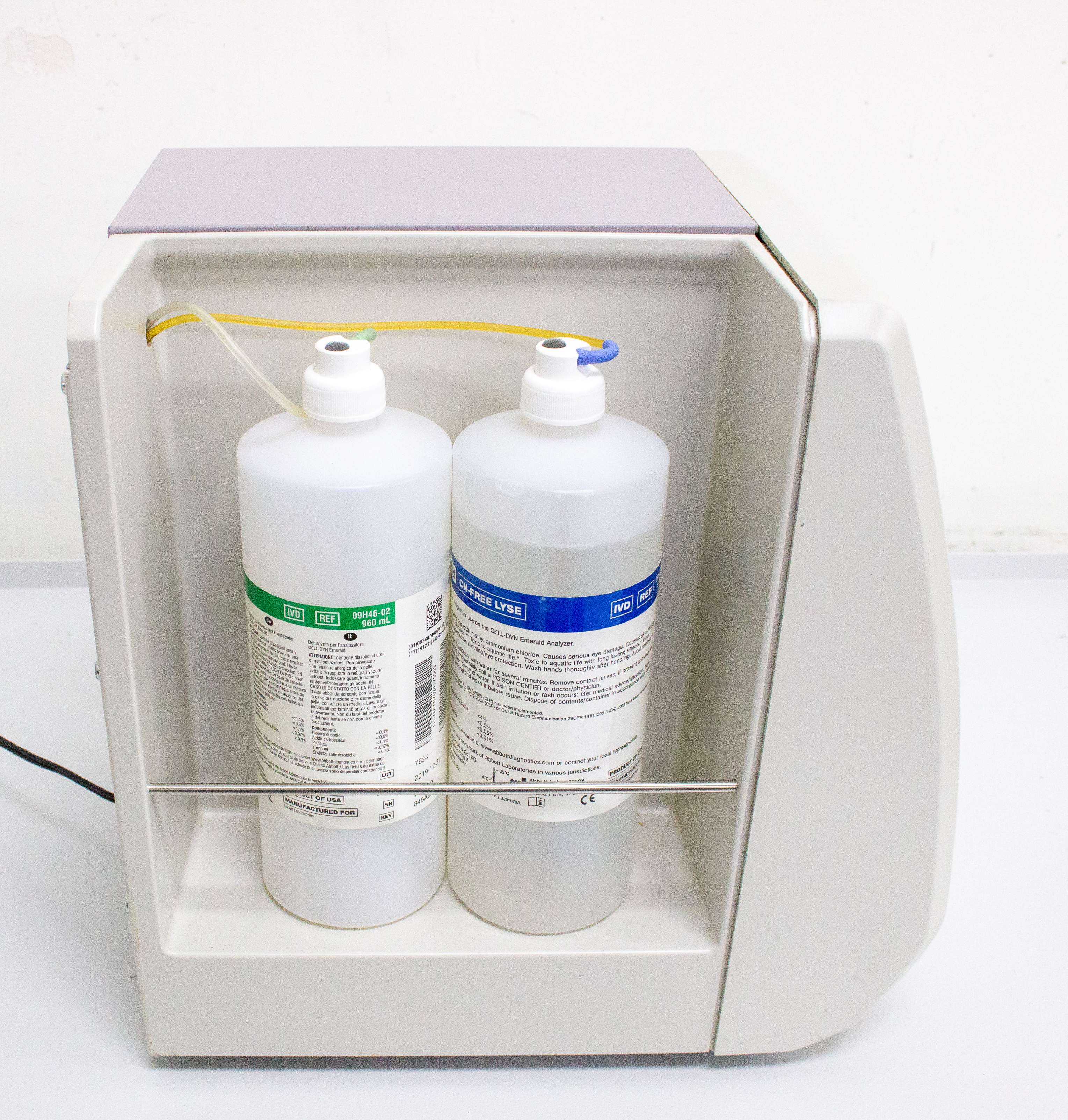 Abbott Cell-Dyn Emerald Hematology Analyzer - Compact & Efficient