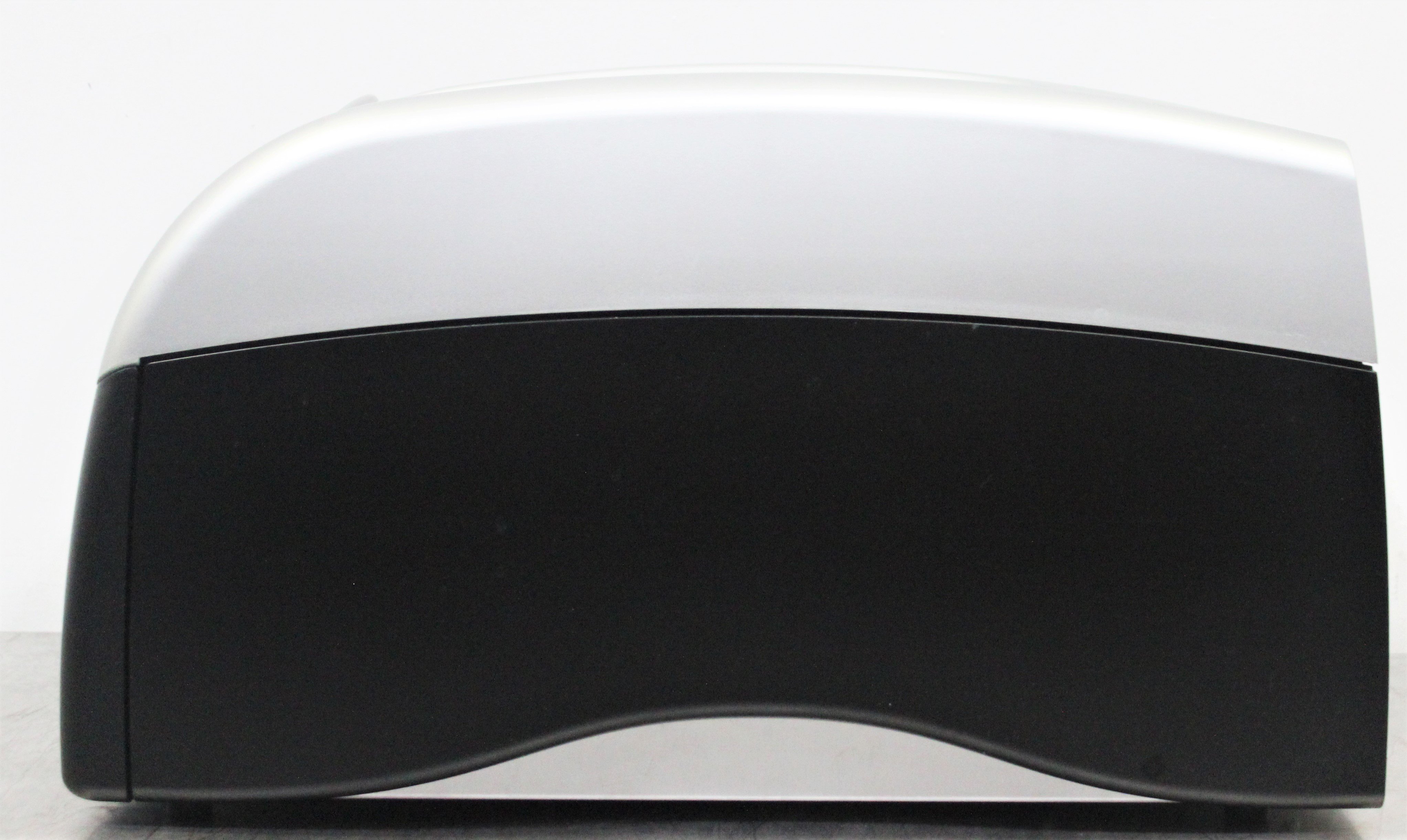 Invitrogen BenchPro 2100 DNA Purification System 100-125mL Bacterial Capacity