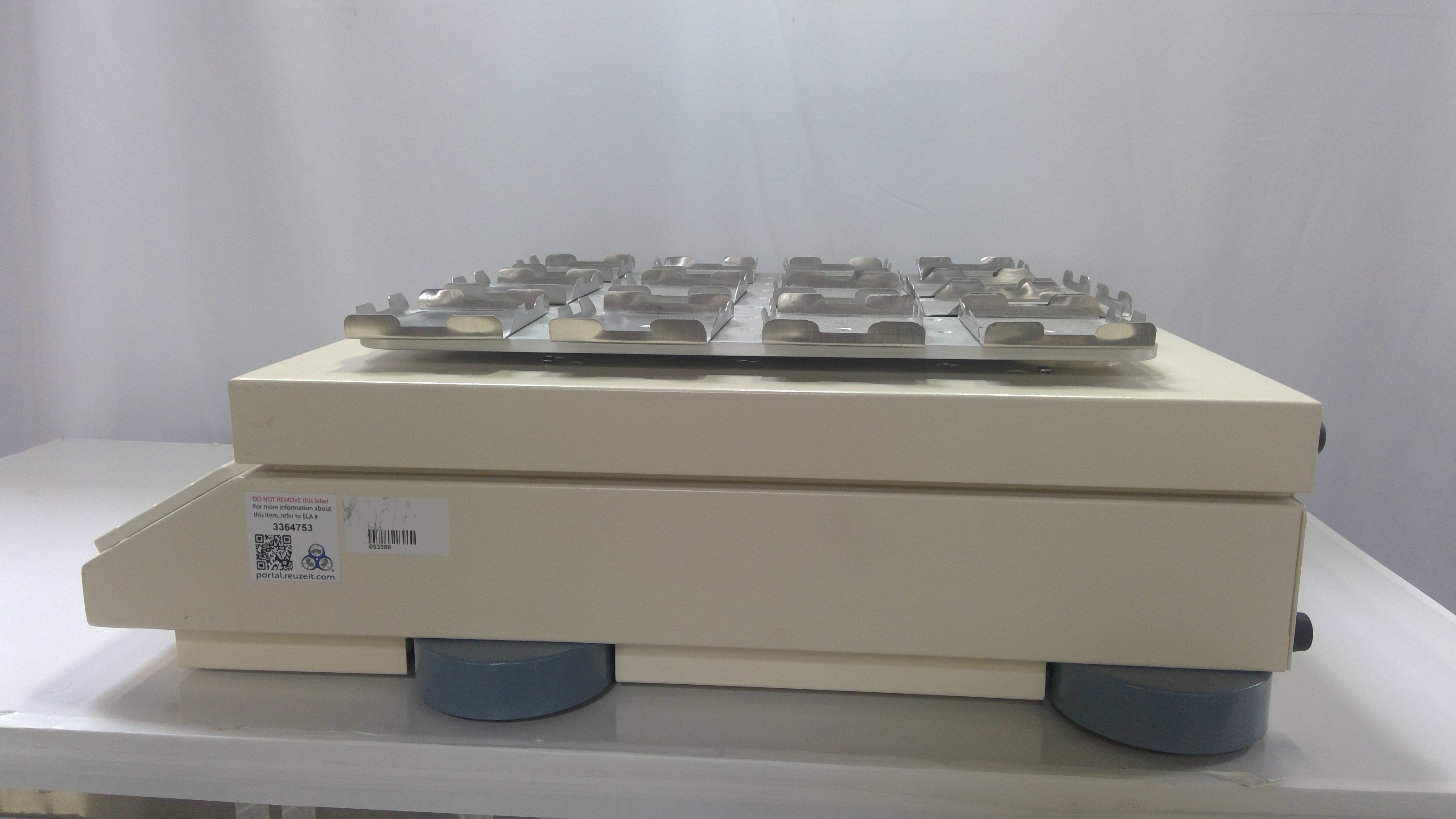 Thermo Scientific 416 Digital Orbital Shaker 25-525 RPM, Includes Power Cord