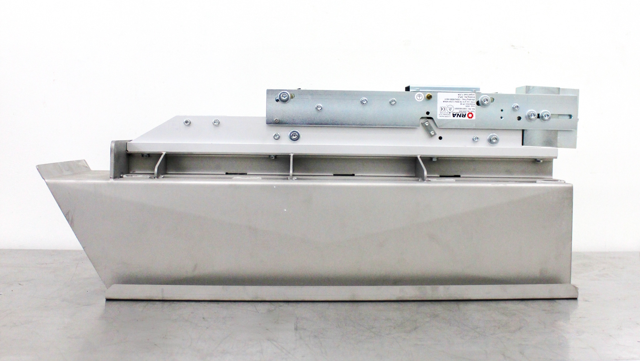 RNA SLL400-400 Vibratory Linear Feeder Robust Performance Adjustable Angles