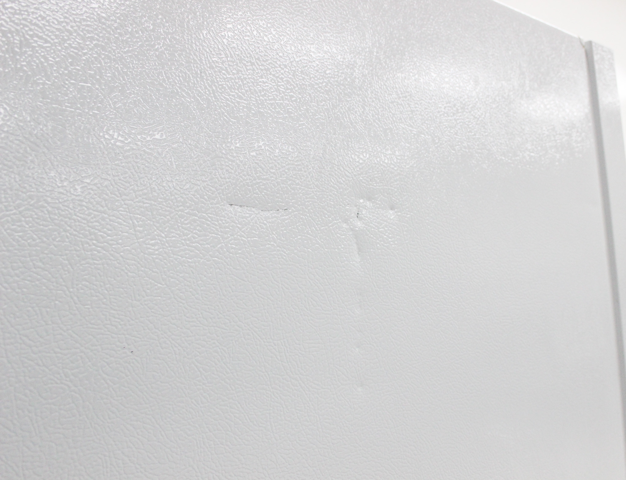 Frigidaire FFRU17B2QWD Upright Refrigerator 16.6 Cu Ft Frost-Free Bright