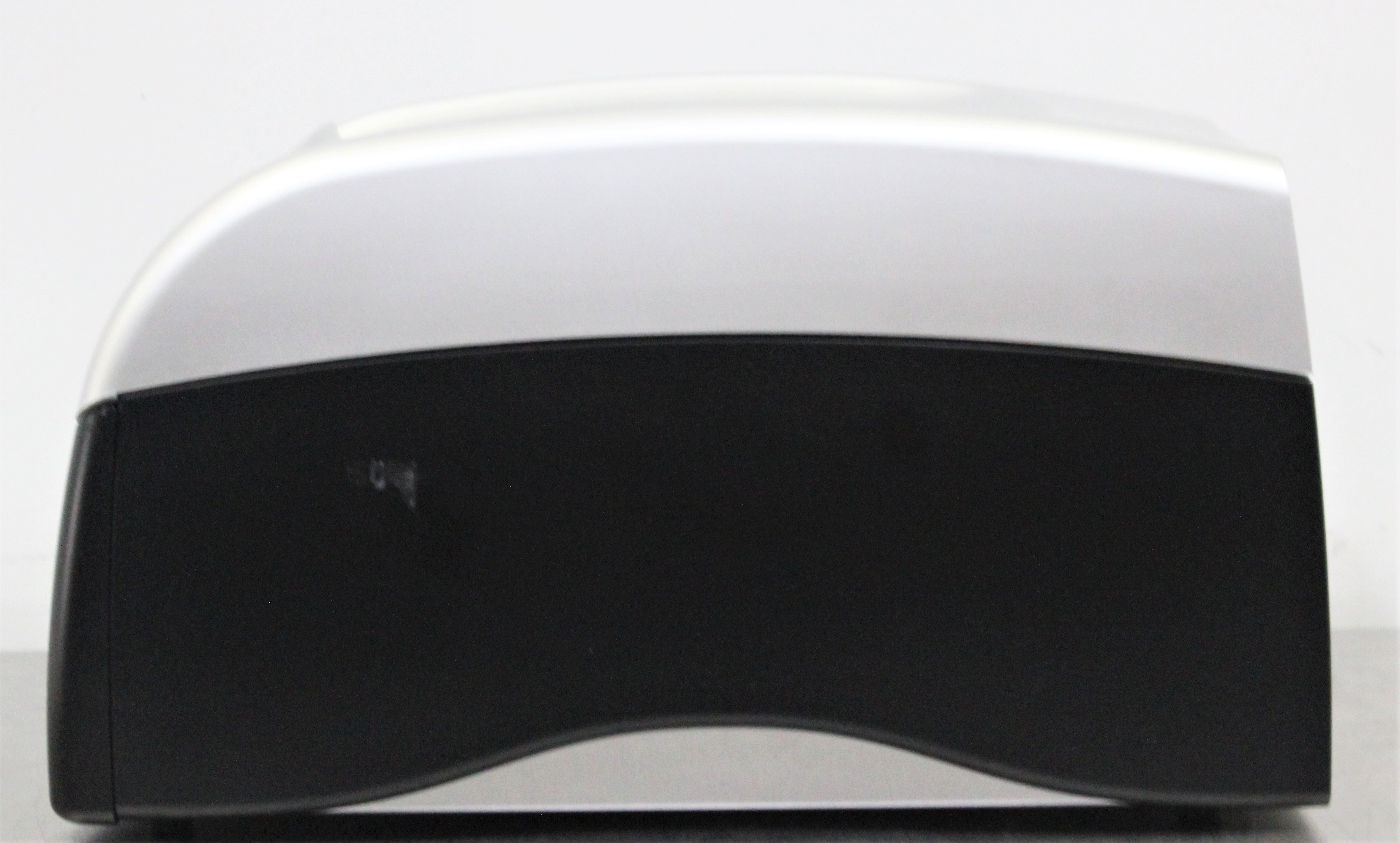 Invitrogen MC1001R BenchPro 2100 DNA Purification System High Yield