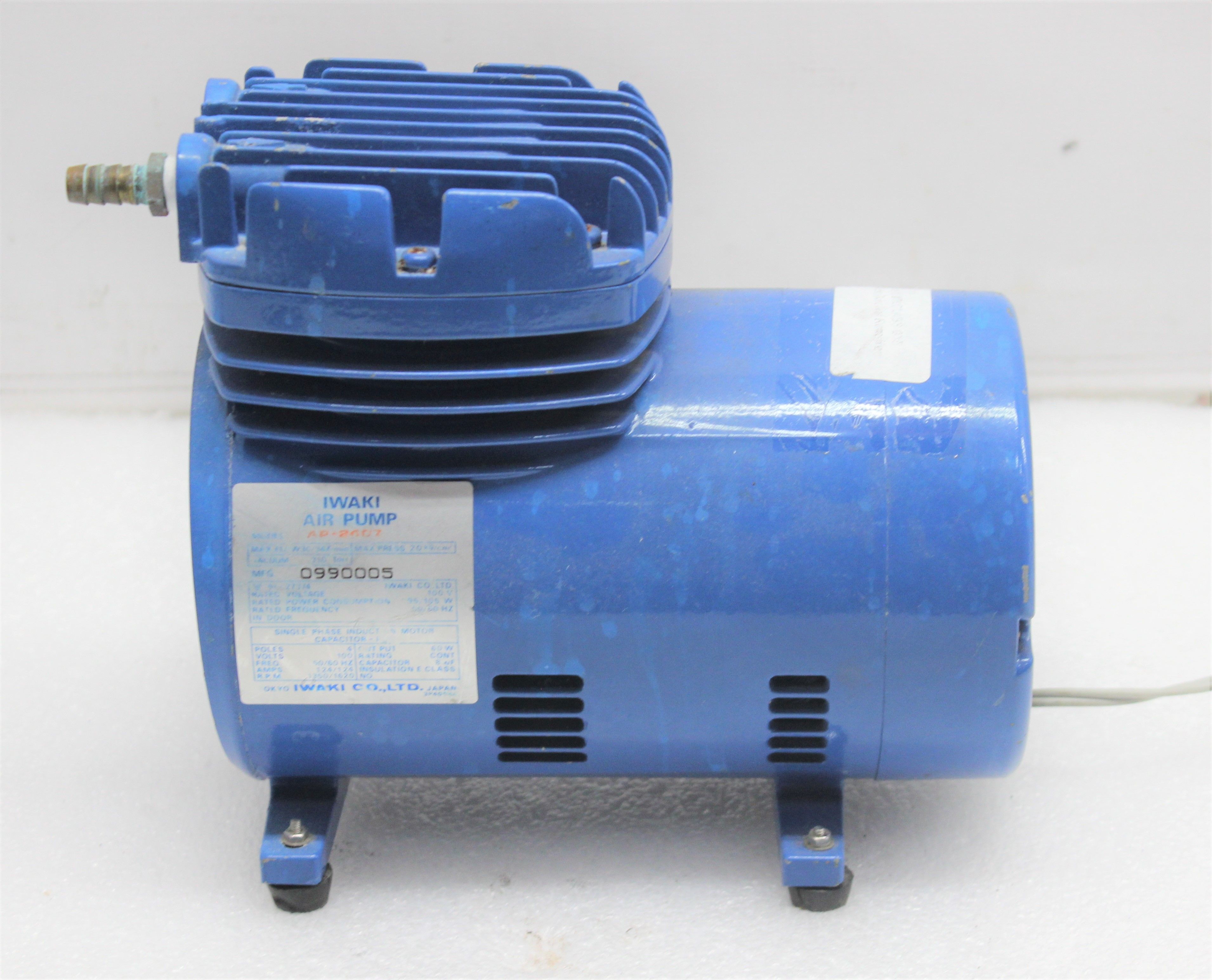 Iwaki AP-24OZ Air Pump Diaphragm Type 310 Torr VG Used No Computer