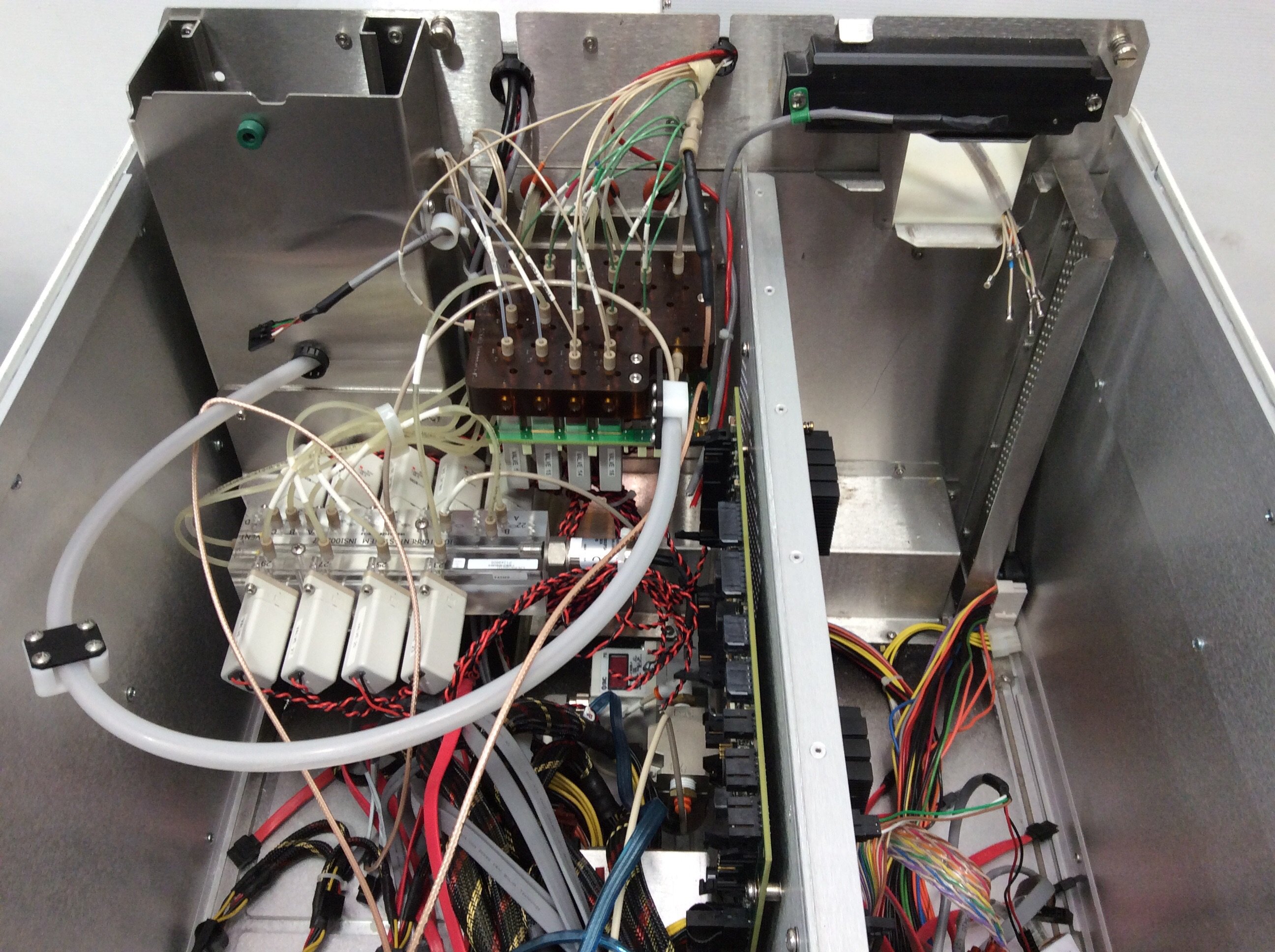 Life Technologies Ion Proton Sequencer DNA Sequencer Salvage Parts AS-IS