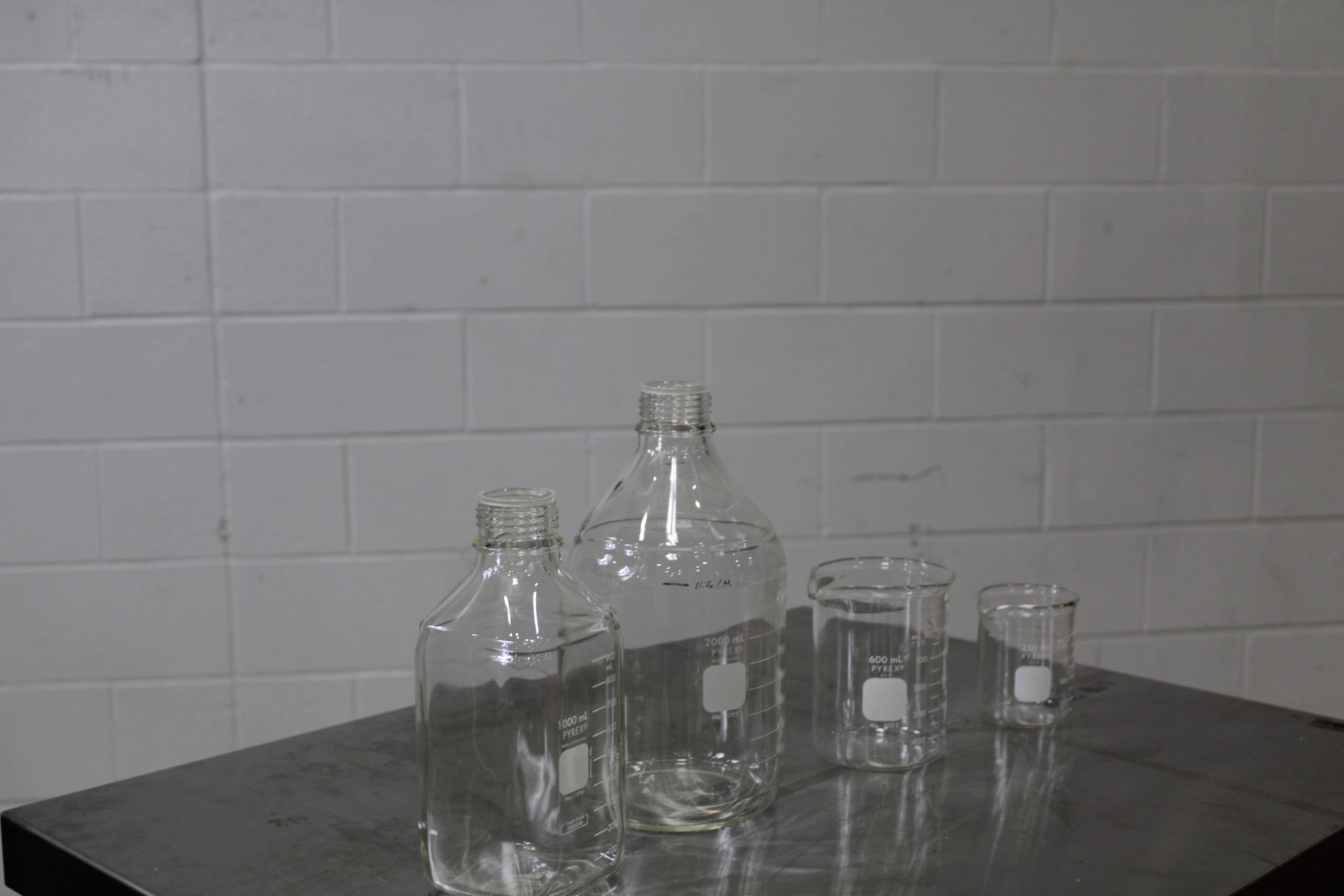 Pyrex Laboratory Glassware Beakers - 14 Piece Assorted Set, Used Condition