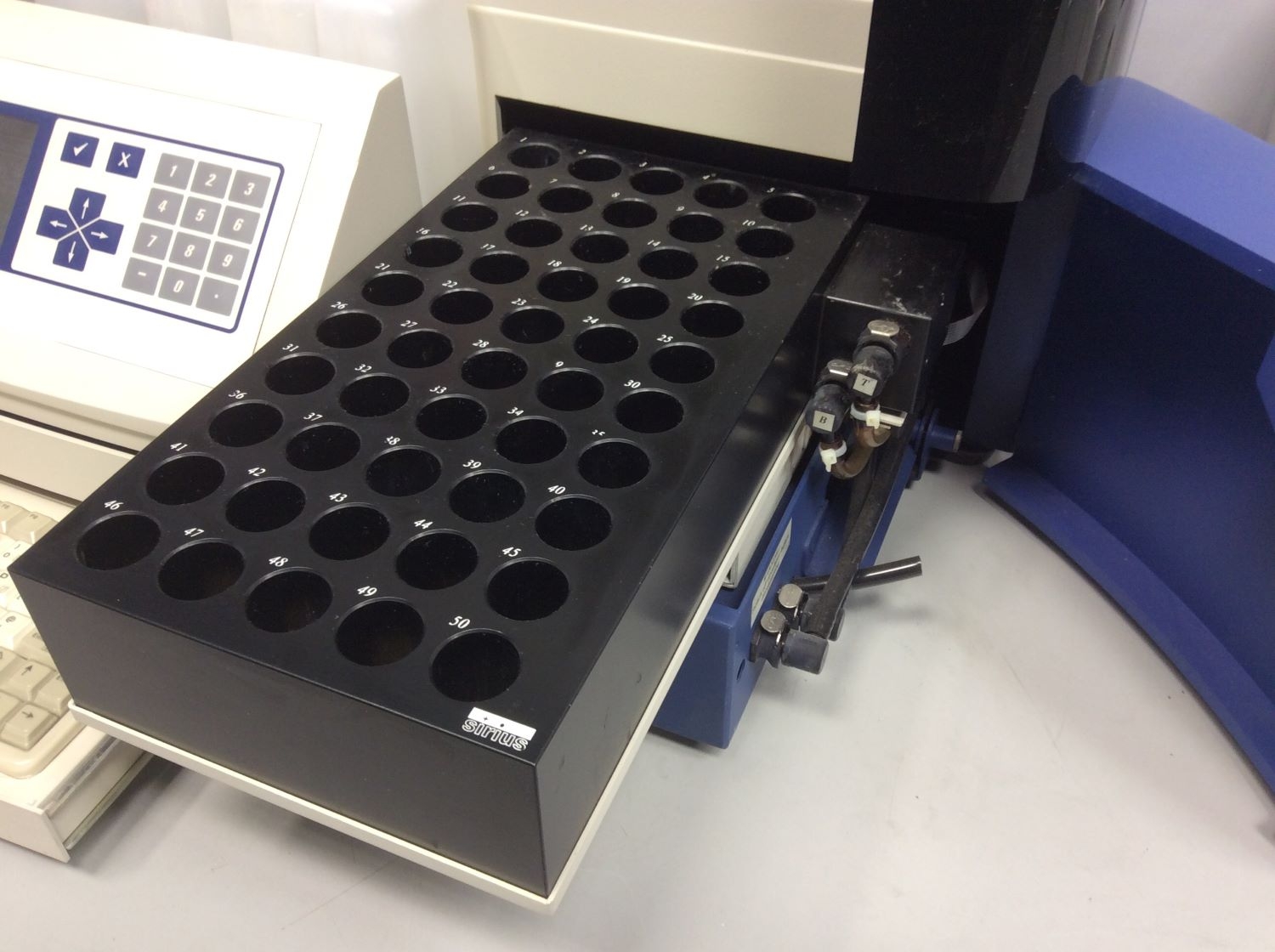Sirius GLpKa Titrator Flow Cytometer D-PAS Cell Sorting Salvage AS-IS