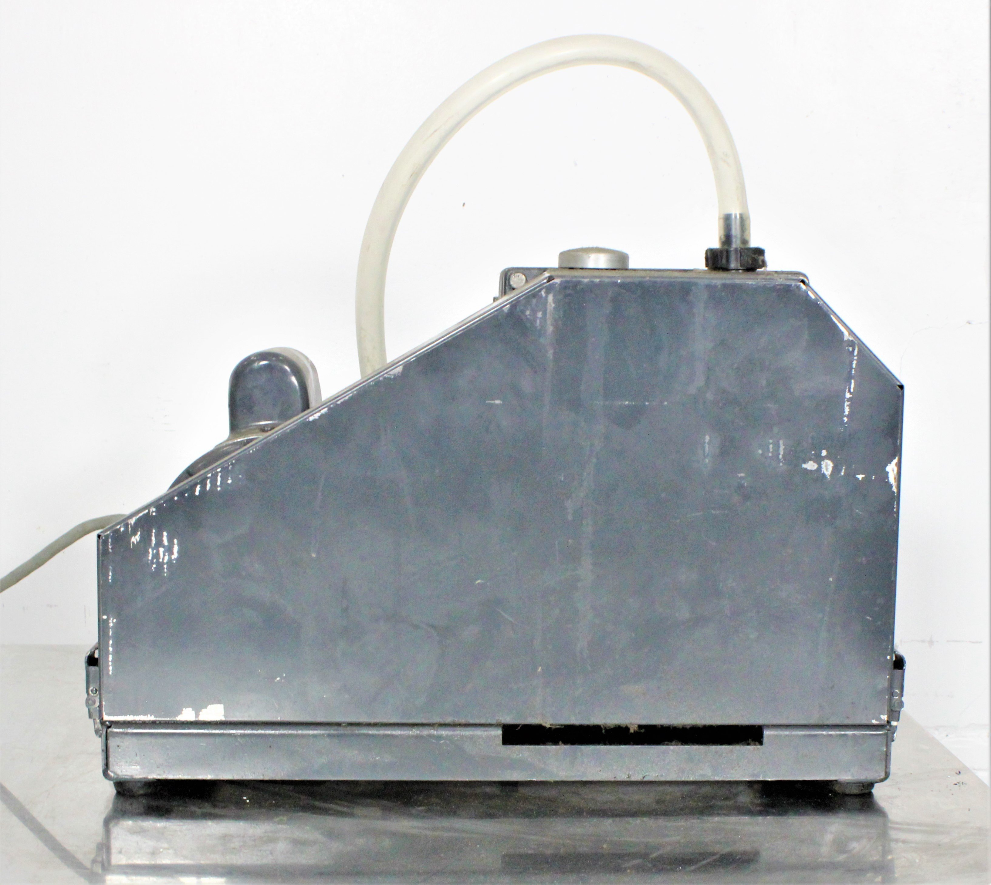 Welch 1376 DuoSeal Vacuum Pump 10.6 cfm 1x10-4 Torr Dual Stage Rotary Vane