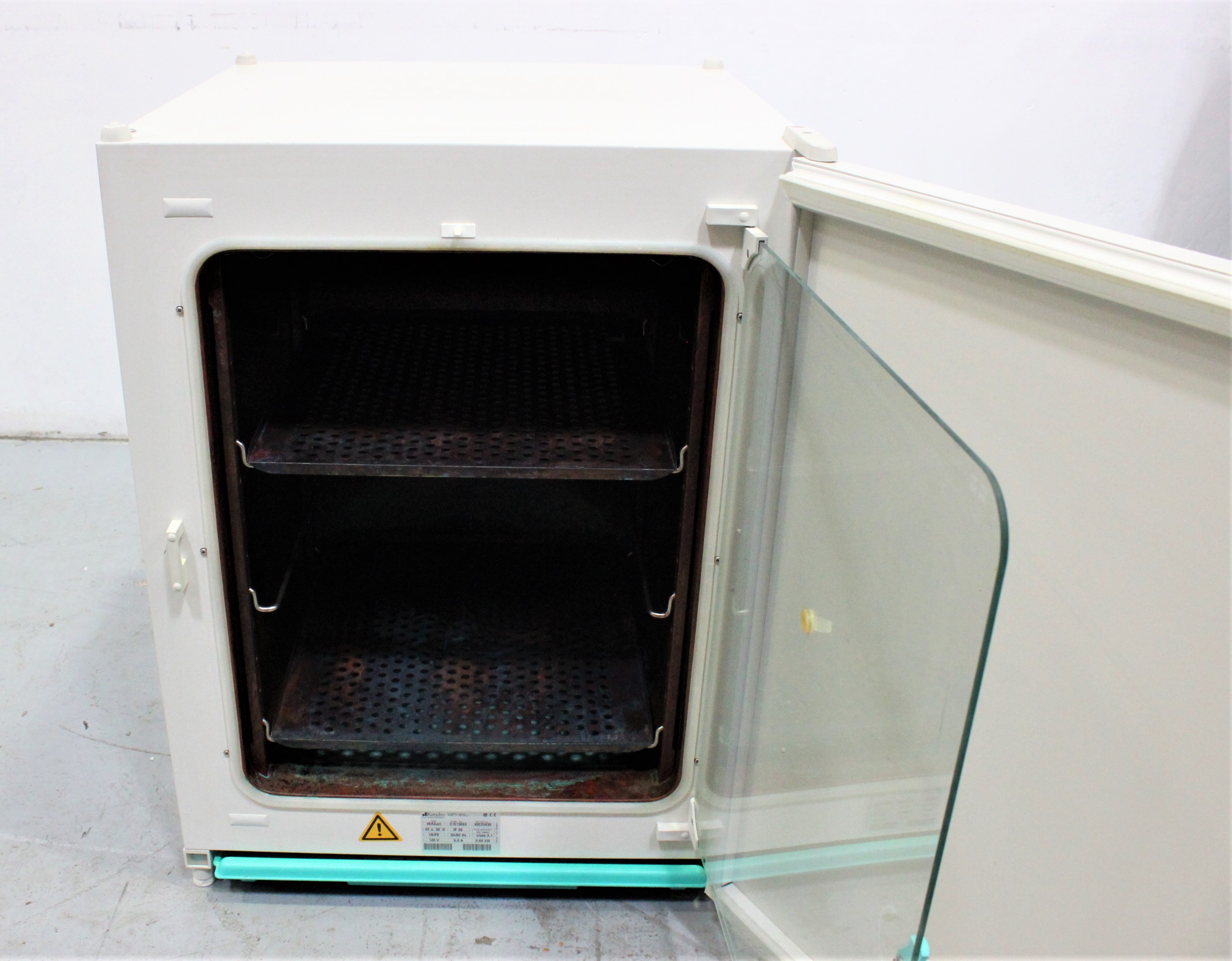 Kendro HERAcell 51013669 CO2 Incubator Cell Tissue Culture 5.4 cu ft