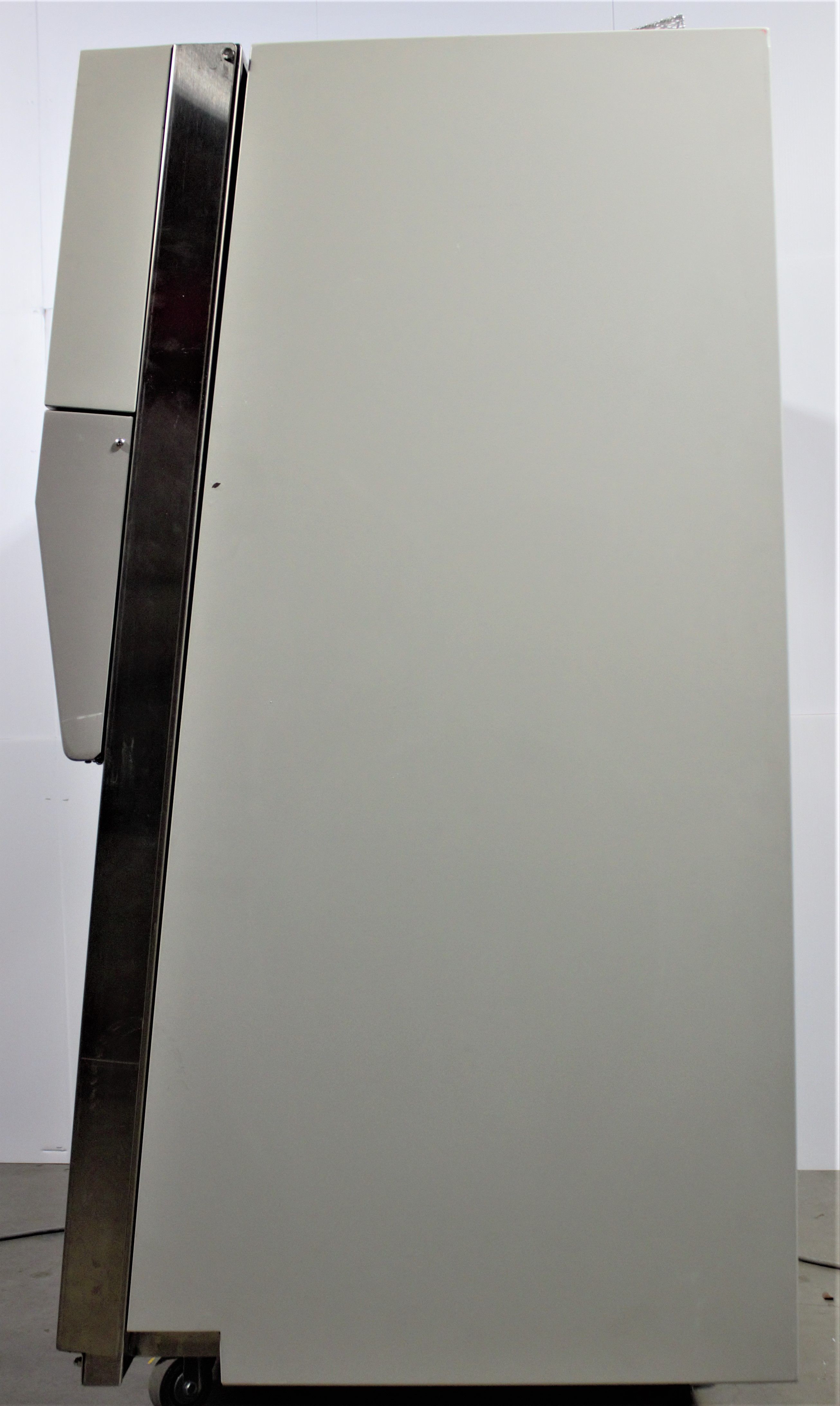 NuAire NU-475 Class II A2 Biosafety Cabinet Energy Saver DC Motor