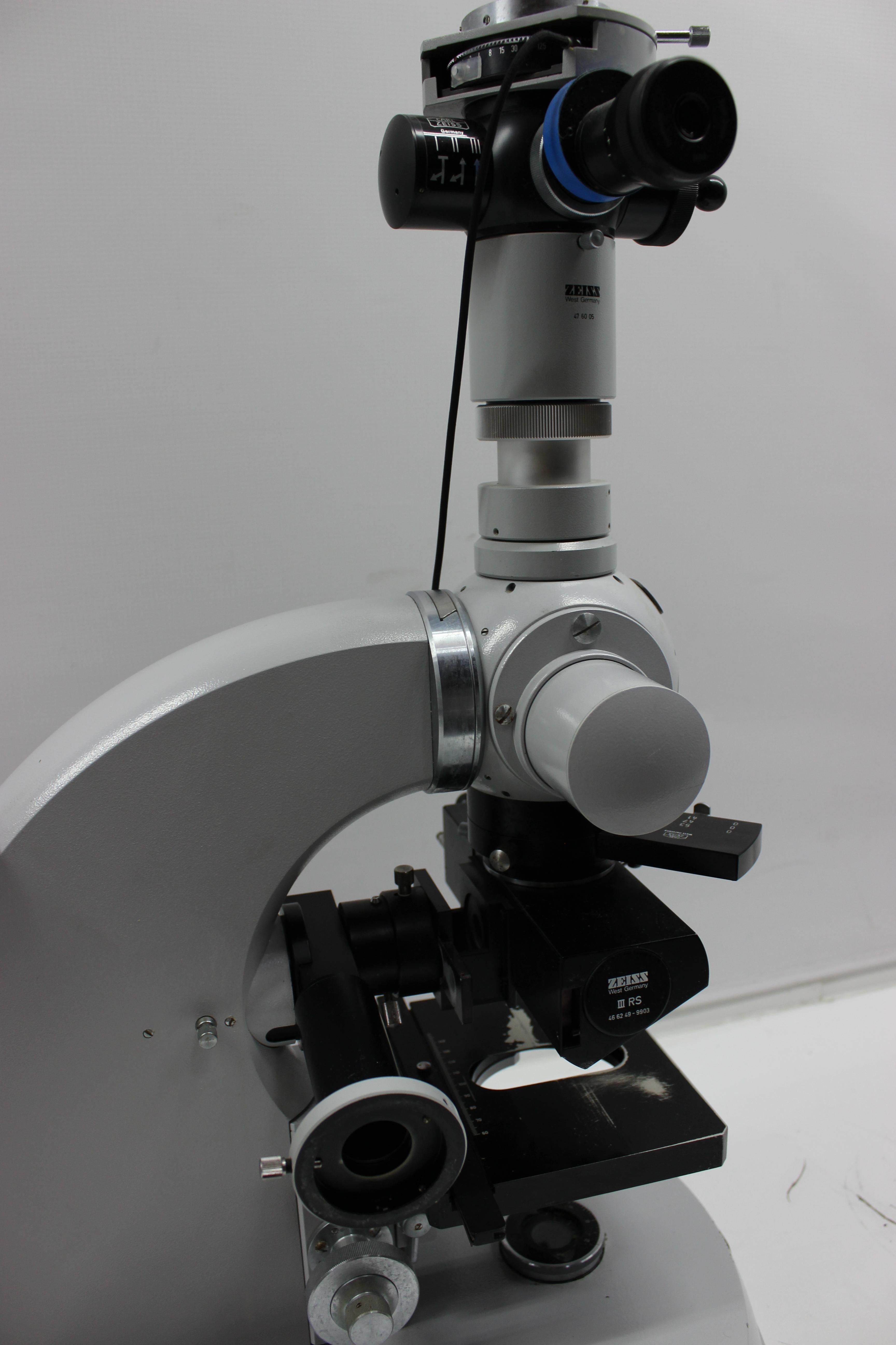 しんA946-3/ Carl Zeiss III RS 46 62 49 9903 Microscope w/ 47 60 05 Eye