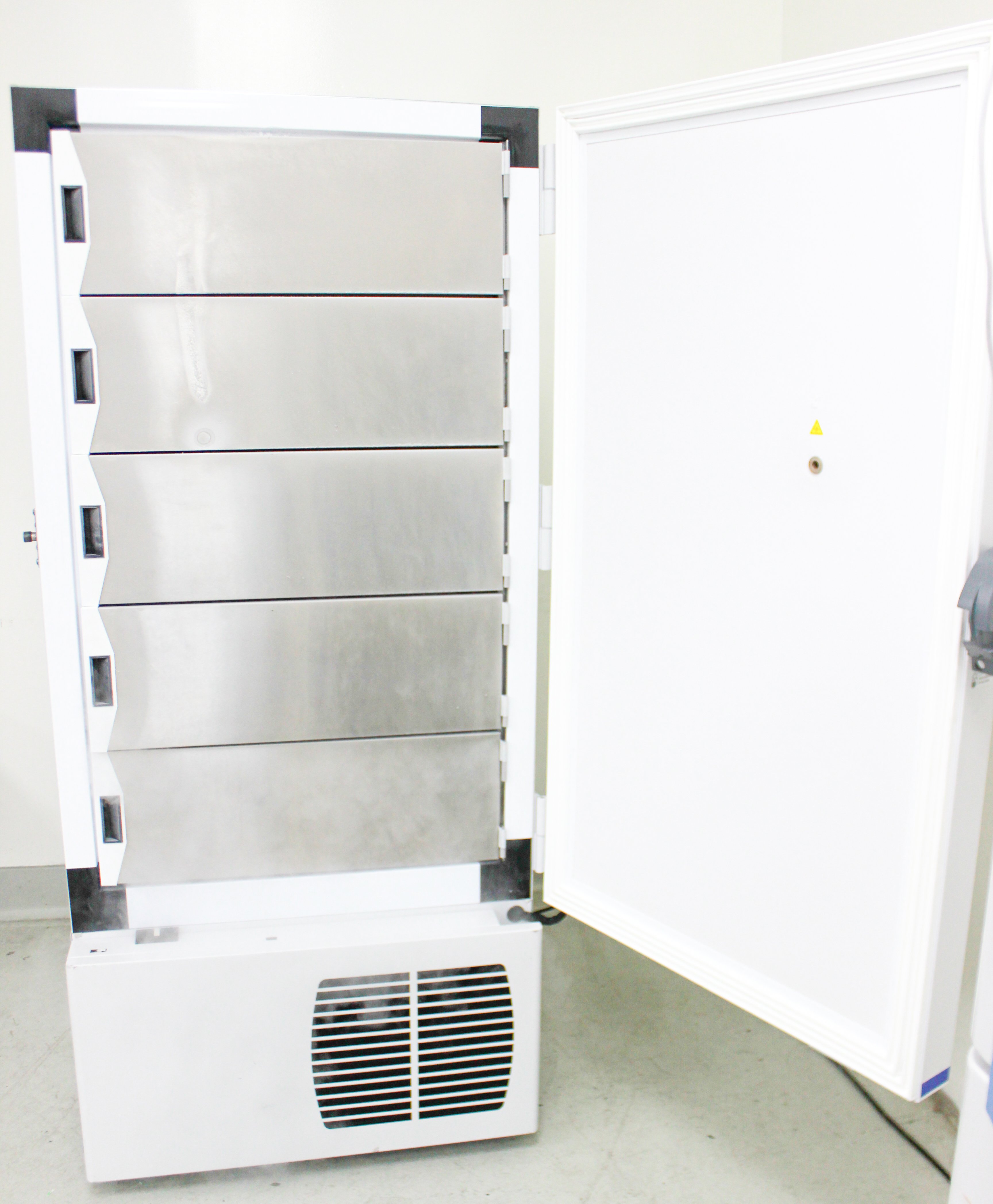 Thermo IUE50086LD Ultra Low Freezer -86C Upright Compressor Casters