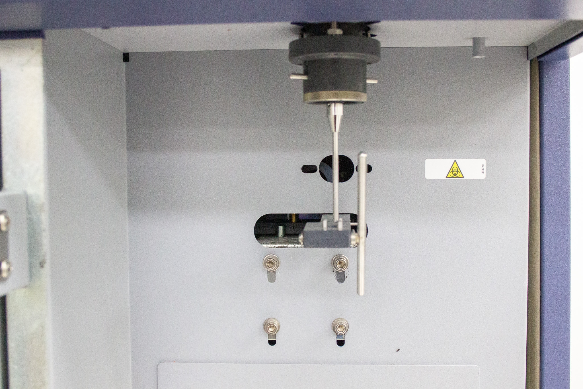 BD FACSCanto Flow Cytometer Six-Color Analyzer High Sensitivity 10,000 e/s