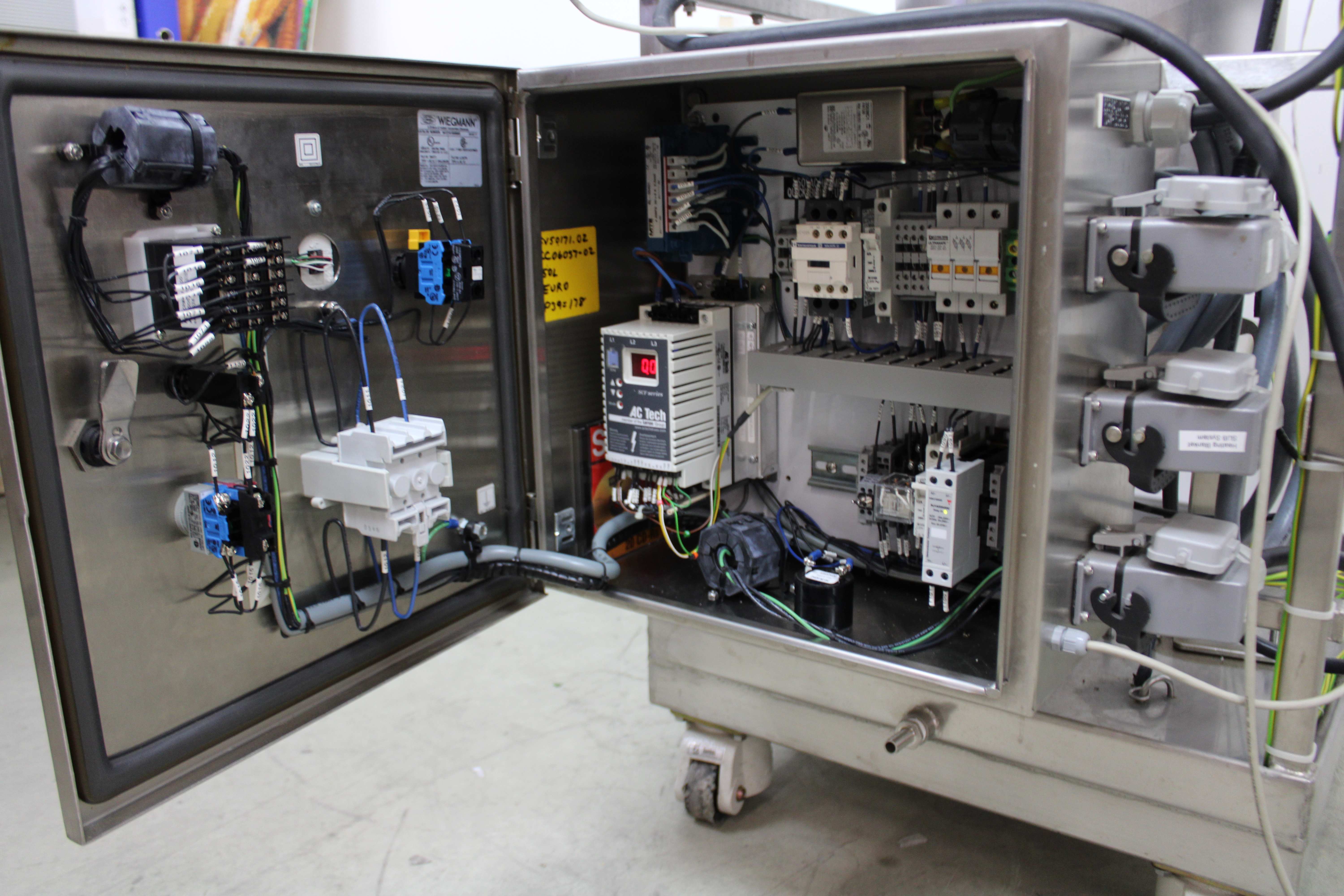 HyClone SV50171.02 50L Single-Use Bioreactor on Rolling Cart with 1/4HP Motor