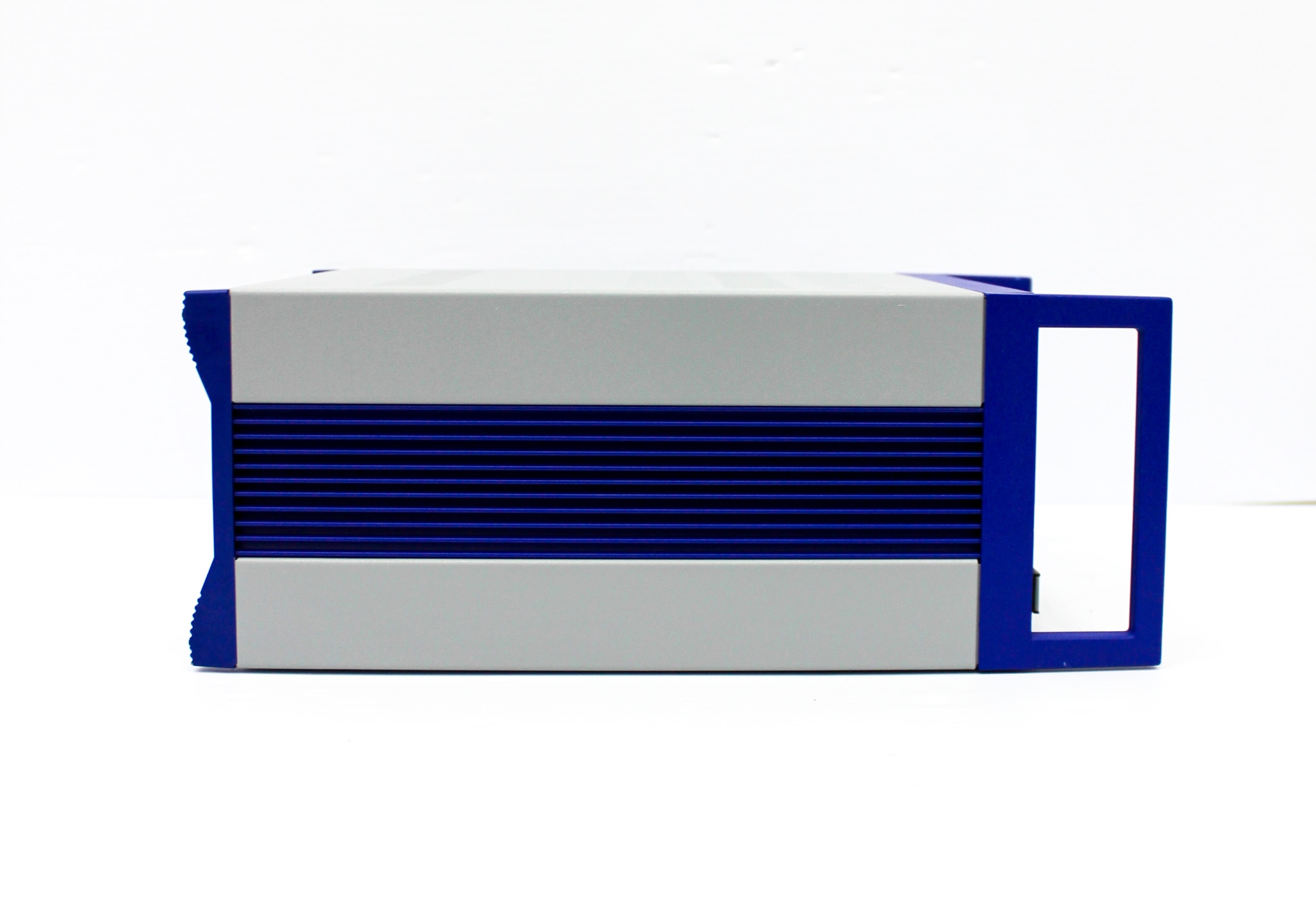 PI E-501.00X Modular Piezo Controller with Amplifier Modules Controls