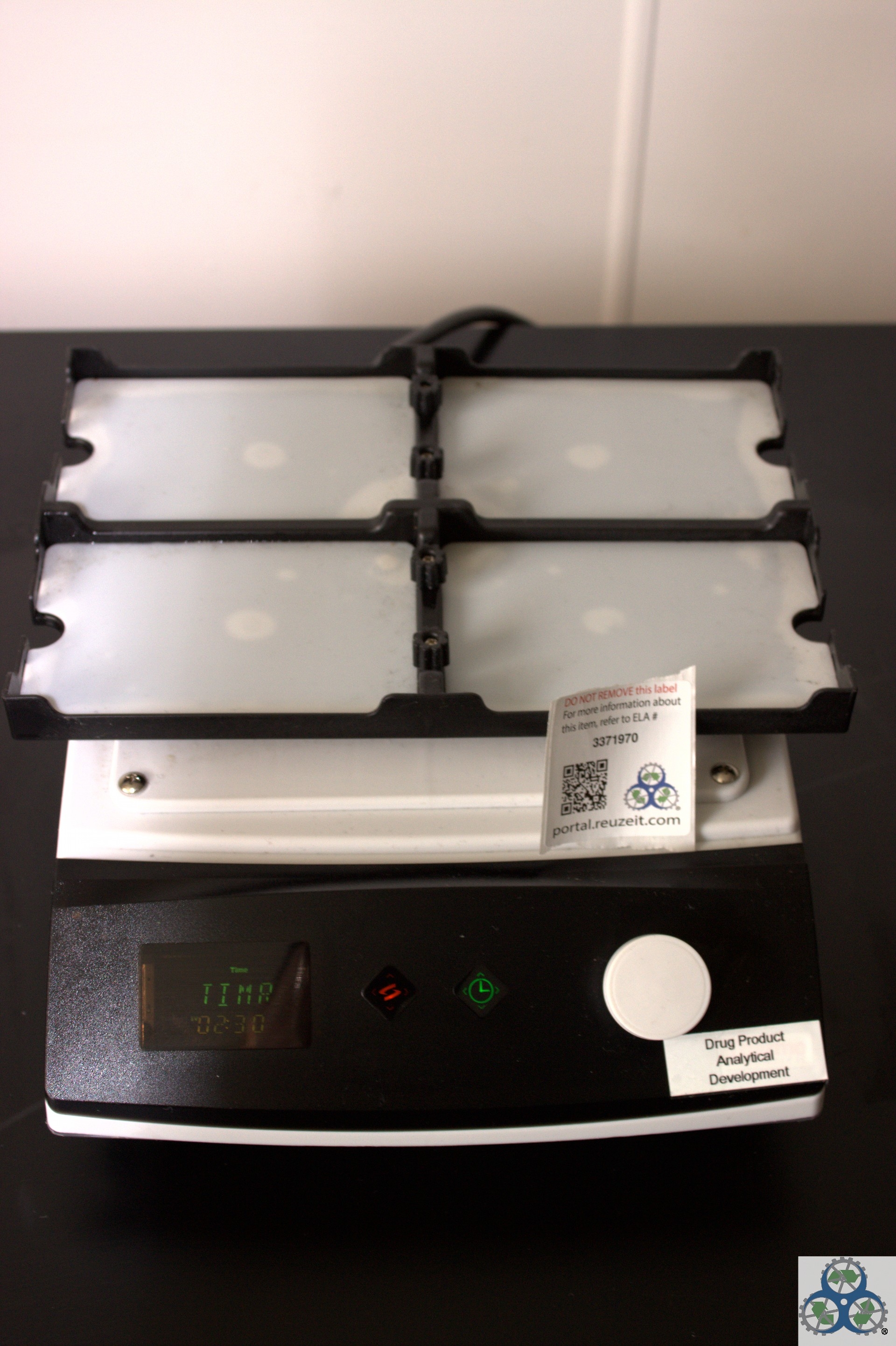 Thermo Compact Digital Microplate Shaker, 4 Plate Capacity, 60C, 1200RPM, Used